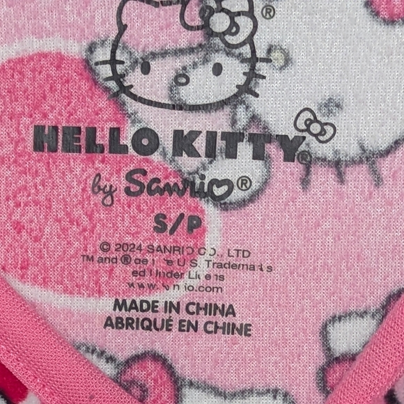 Hello Kitty Kids (Size Small) Pink Fleece Long Sleeve Pyjama Top/Sweatshirt - Picture 2 of 11